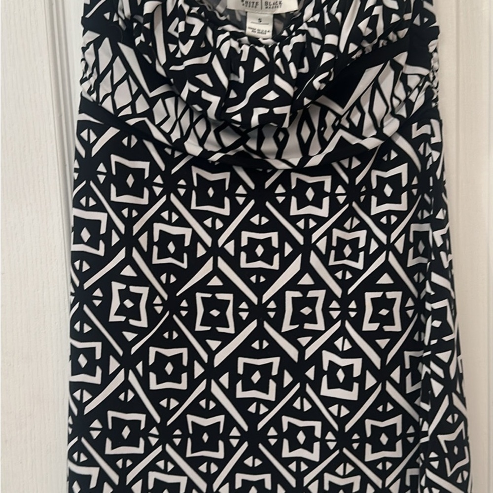 White House Black Market Black & White Geometric Strapless Camisole